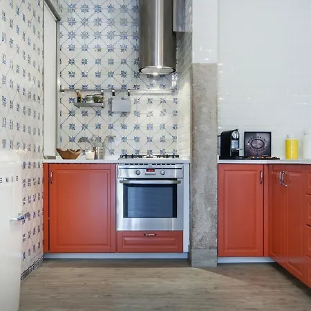 Principe Real Downtown Apartment *